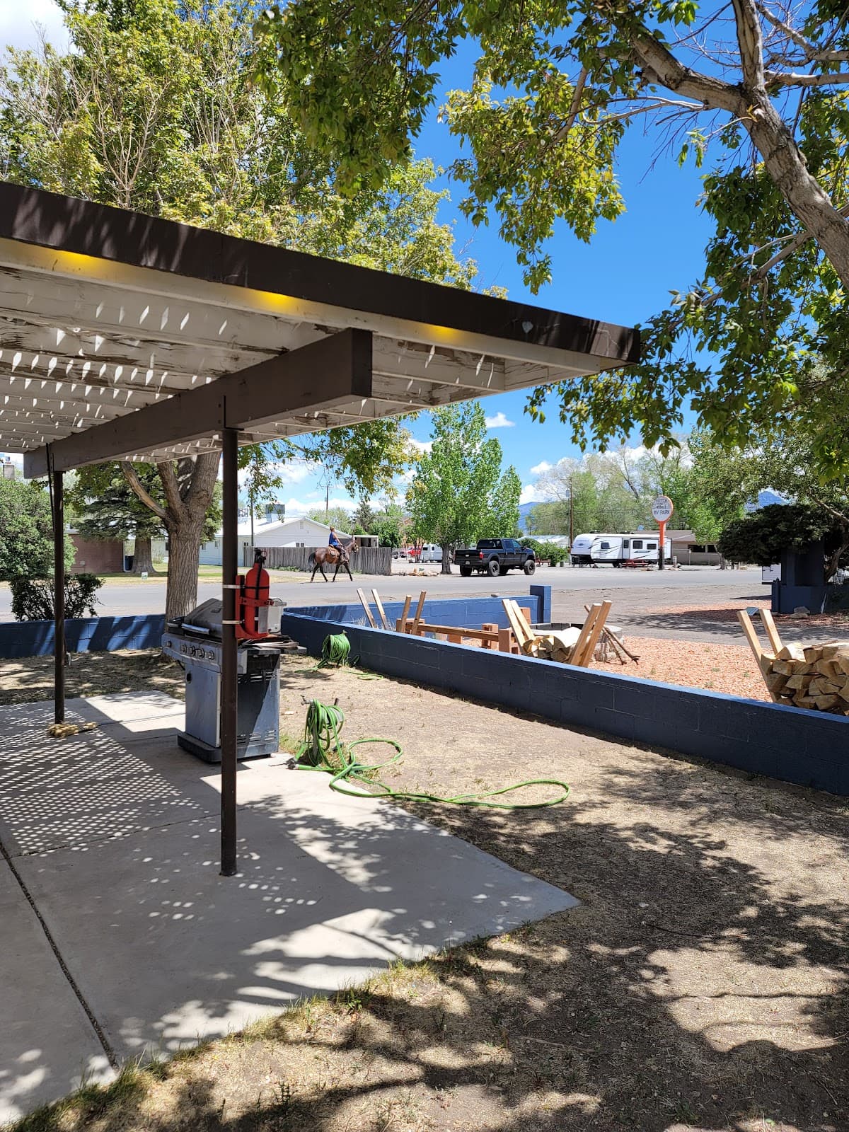 Adobe Sands Motel