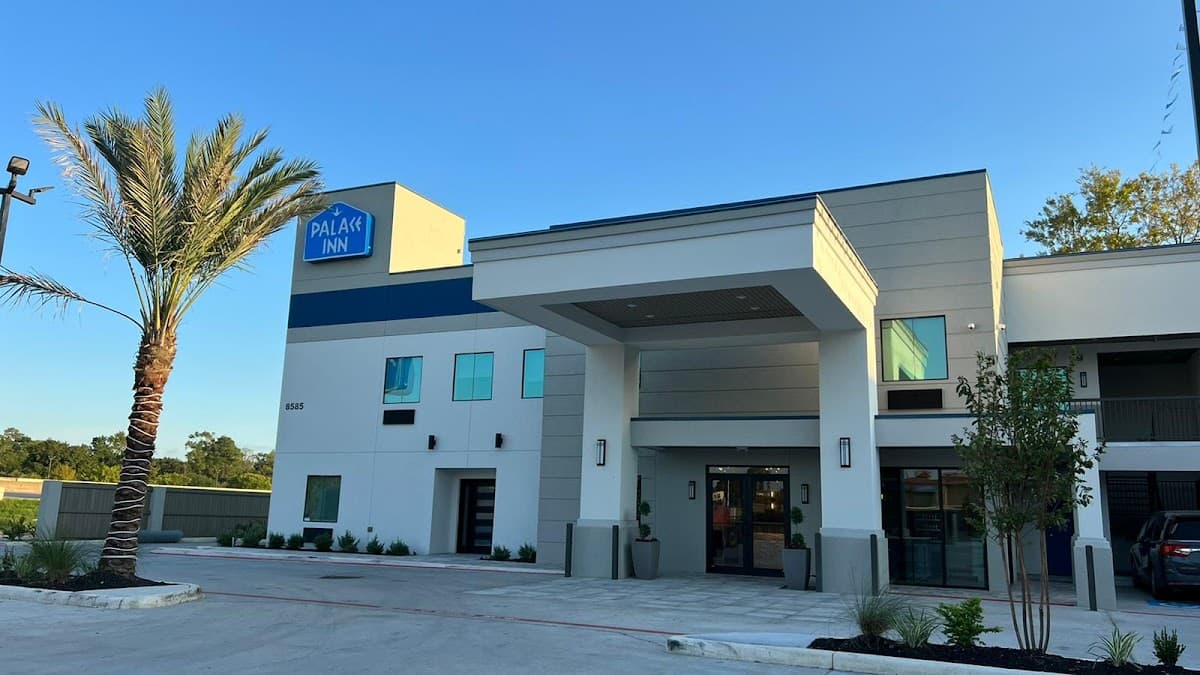 Palace Inn Blue Laura Koppe Rd