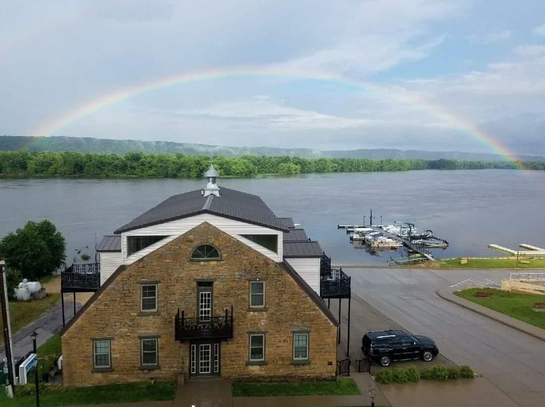 The Landing, a Riverfront Inn