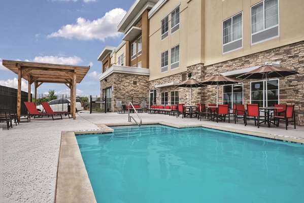 La Quinta Inn & Suites by Wyndham San Antonio by Frost Bank Center