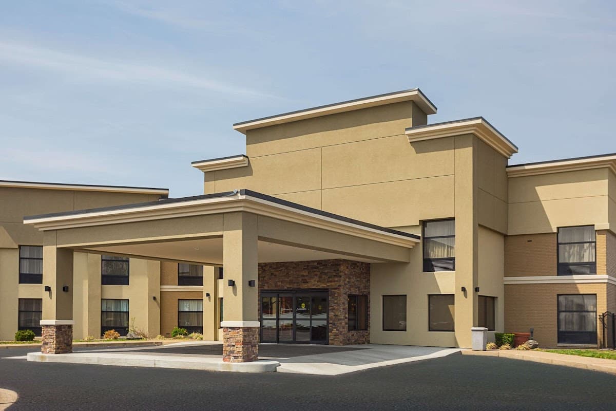 Clarion Inn & Suites Evansville East