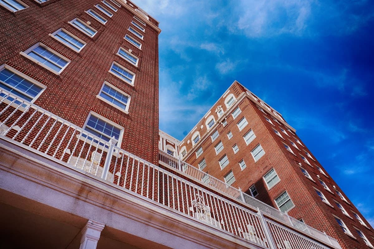 Pioneer Pocket Hotel