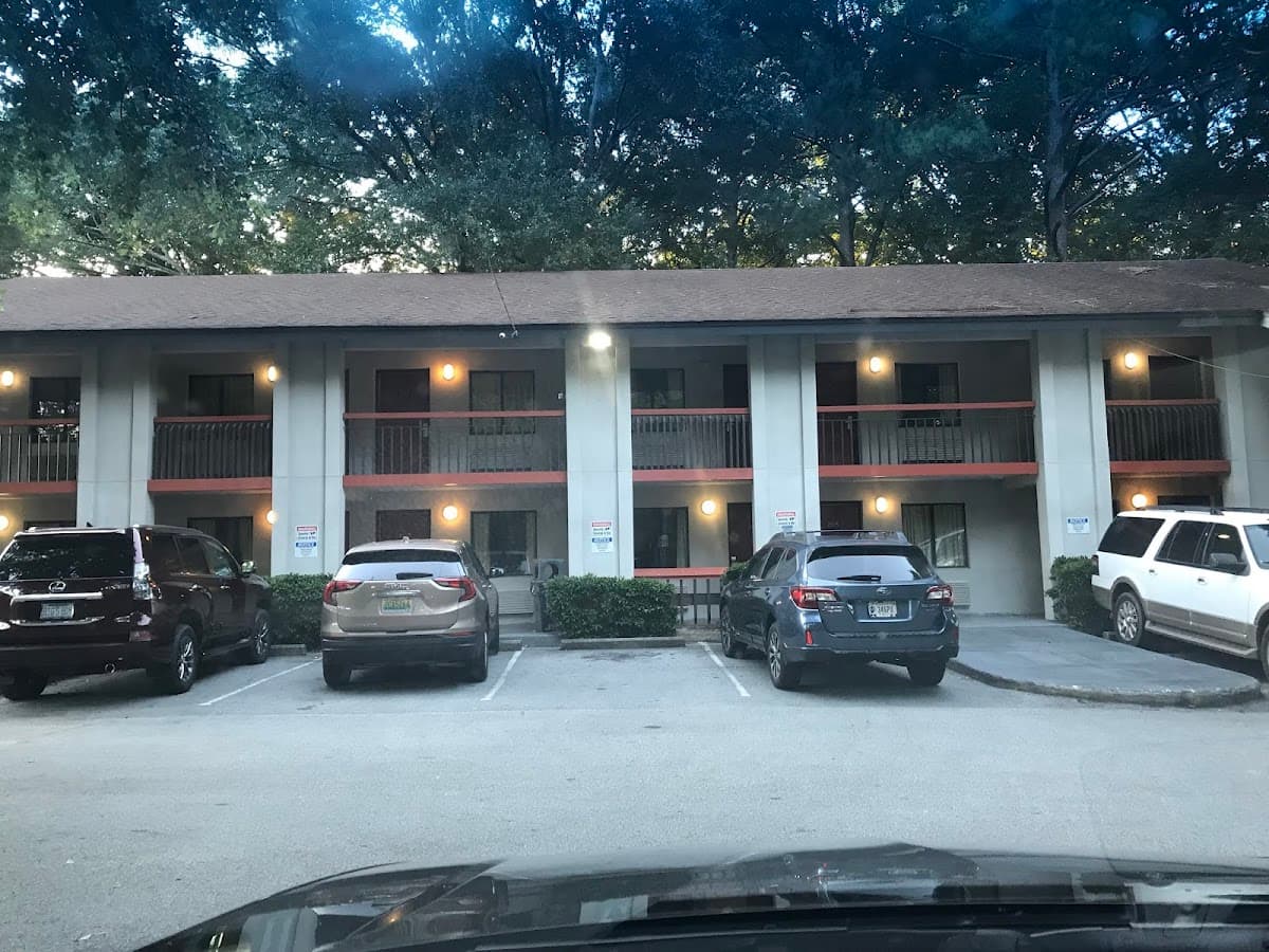 Cheshire Motor Inn