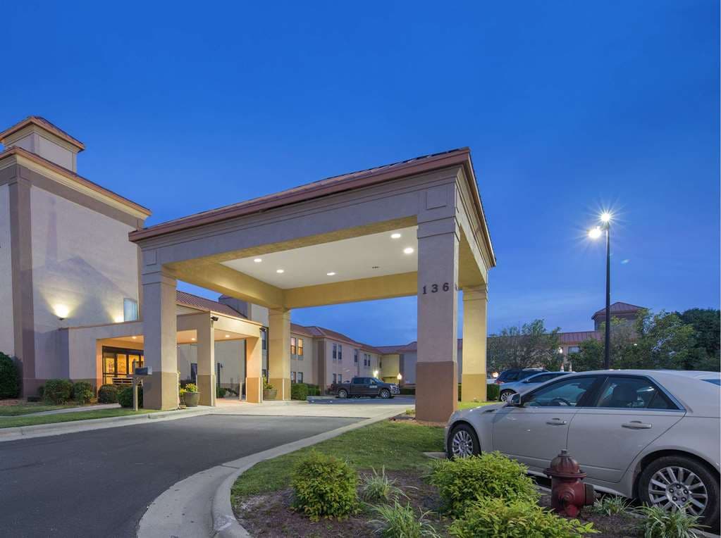 SureStay Plus by Best Western Roanoke Rapids I 95