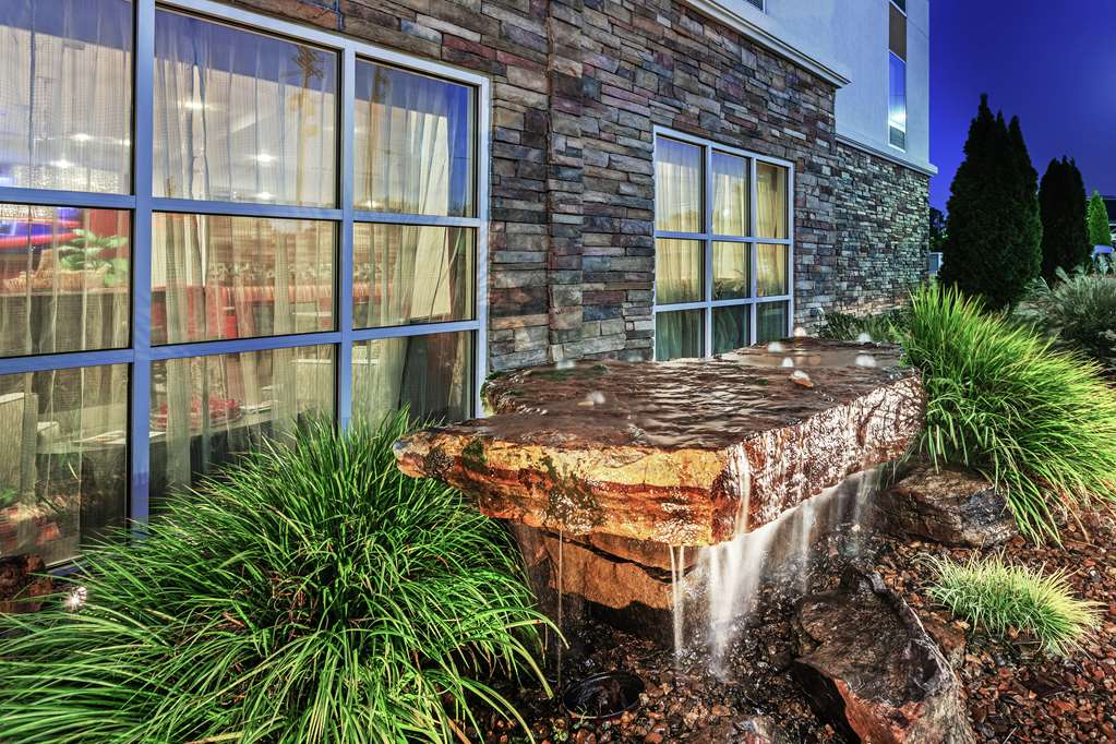Hampton Inn North Little Rock McCain Mall