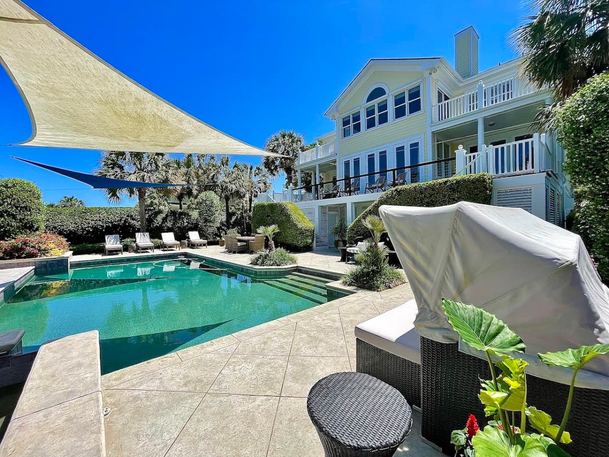 IOP Escapes Sunscape