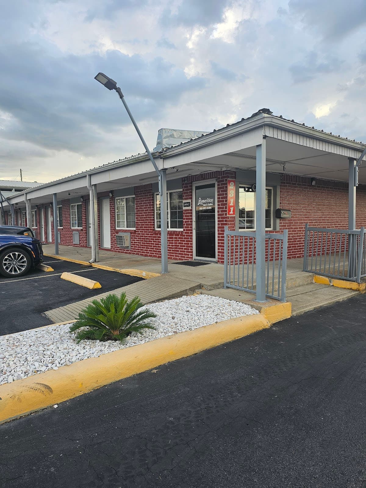 Ameristay Inn & Suites