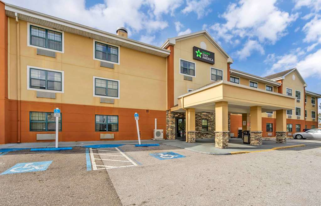 Extended Stay America- Select Suites - Tampa - North - USF - Attractions