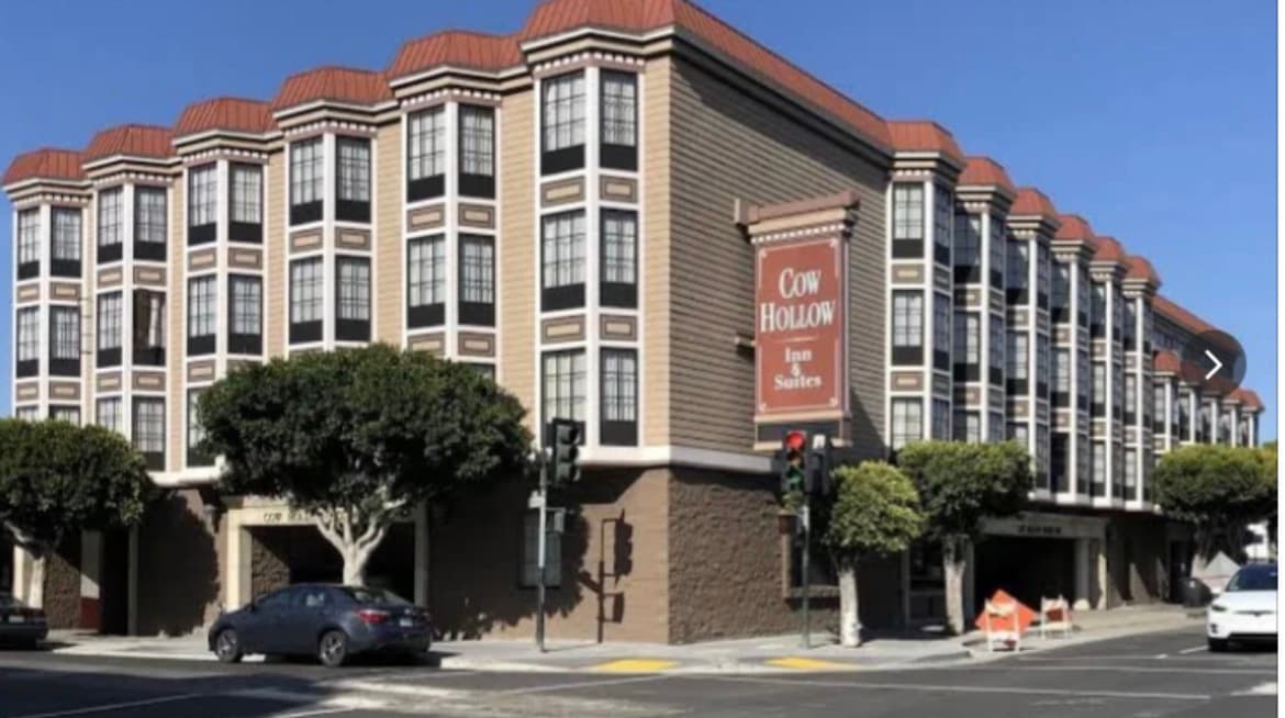 Cow Hollow Motor Inn