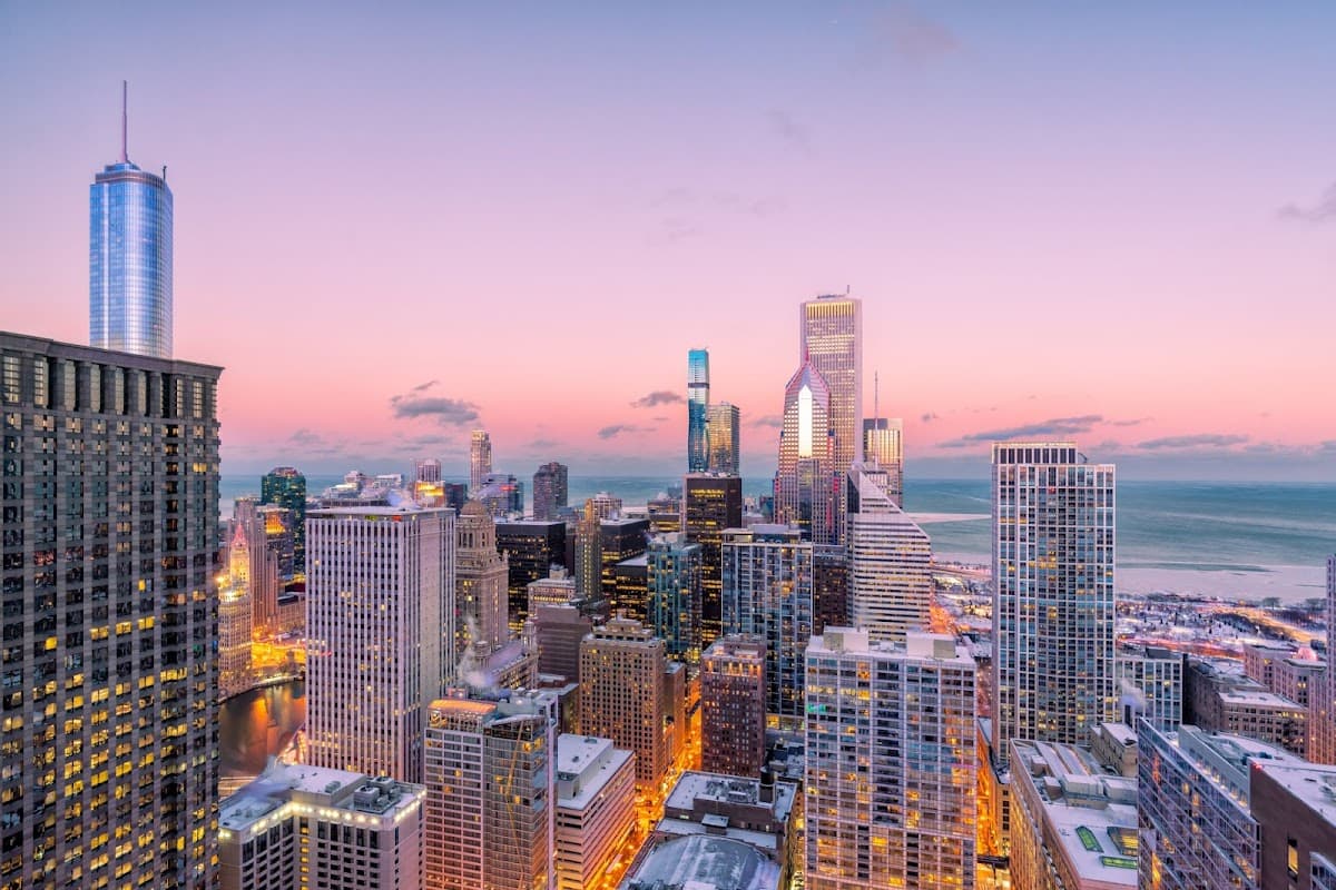 Holiday Inn & Suites Chicago-Downtown, an IHG Hotel