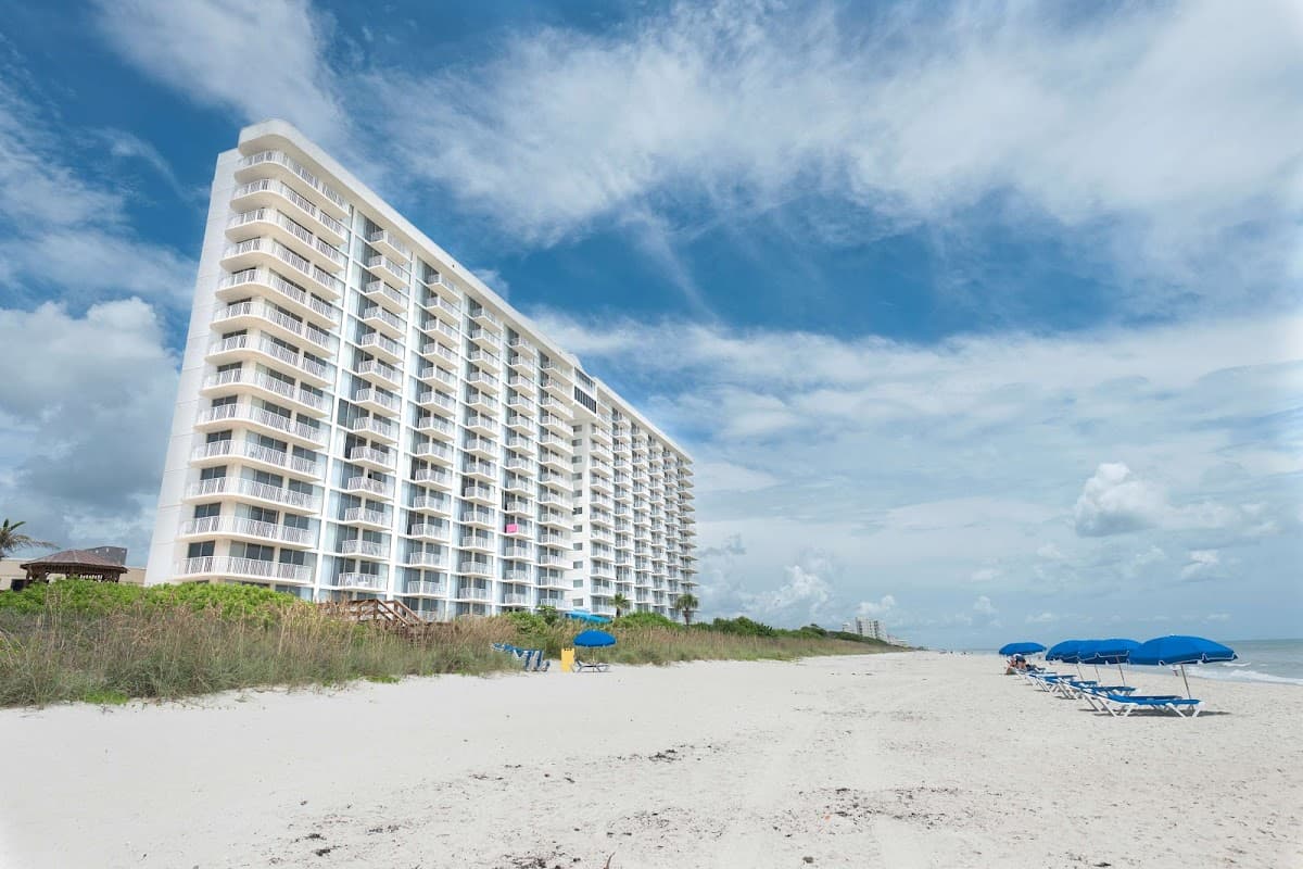 Radisson Suite Hotel Oceanfront