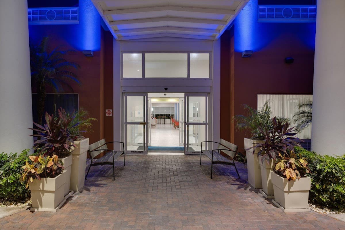 Holiday Inn Express & Suites Tampa-Fairgrounds-Casino by IHG