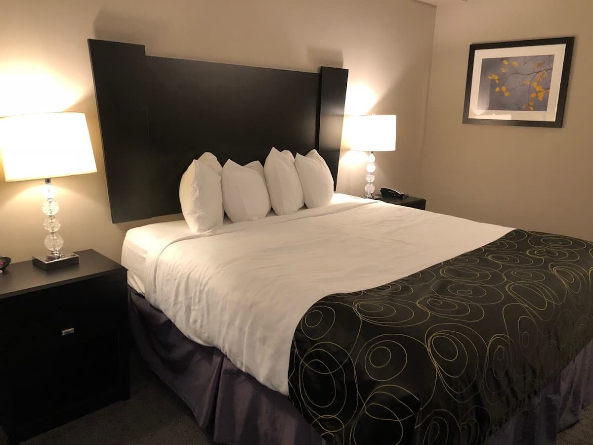 Okoboji Inn and Suites