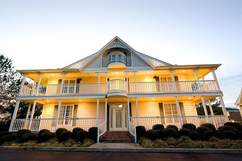 Plantation Oaks Suites & Inn