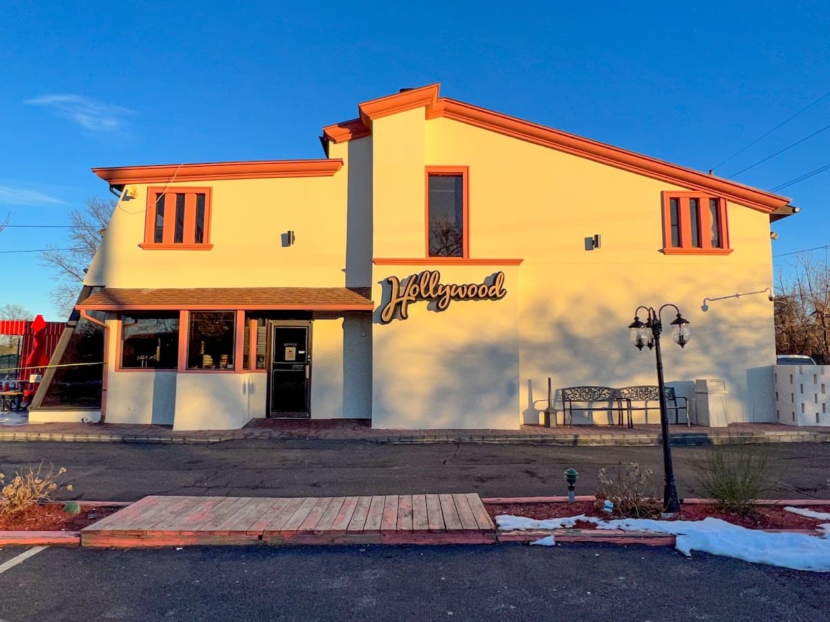 Hollywood Motel
