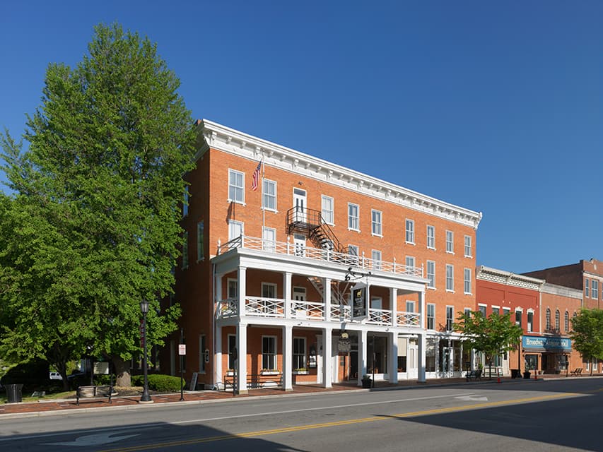 The Golden Lamb Restaurant & Hotel