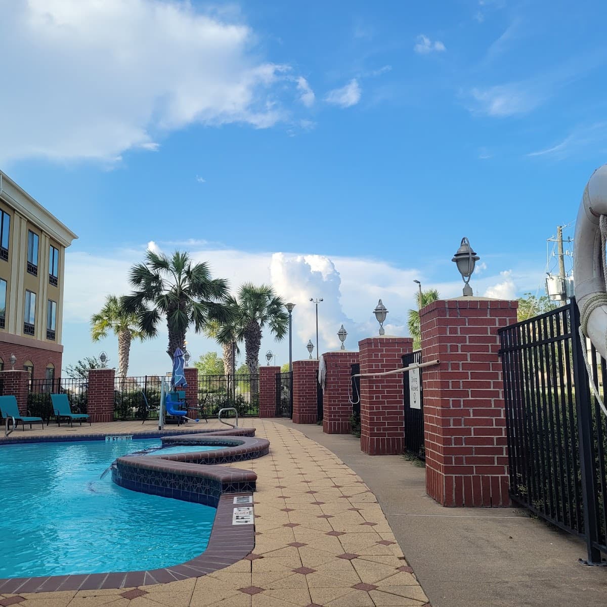 Holiday Inn Express & Suites Wharton, an IHG Hotel