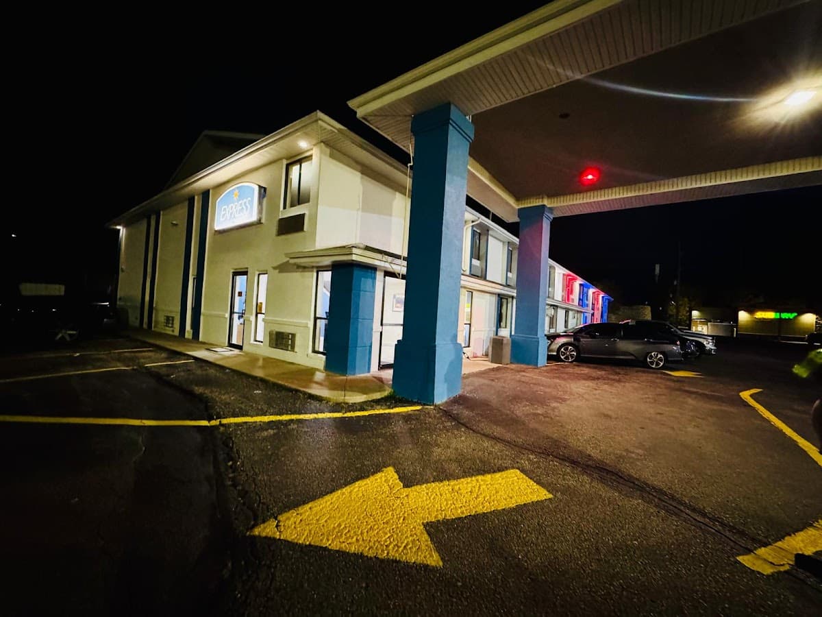 Express Inn & Suites Junction City I70 Exit 296