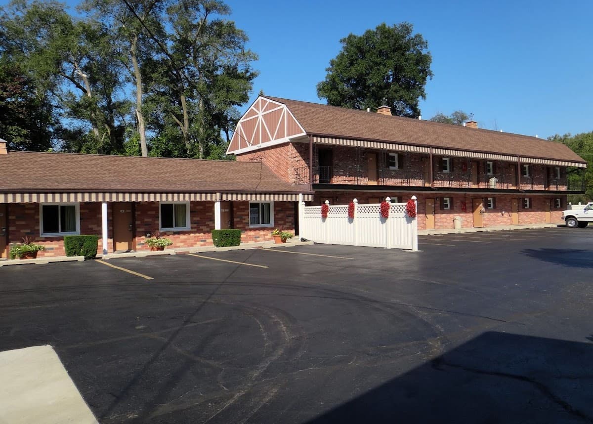 Fellows Creek Lodge Motel