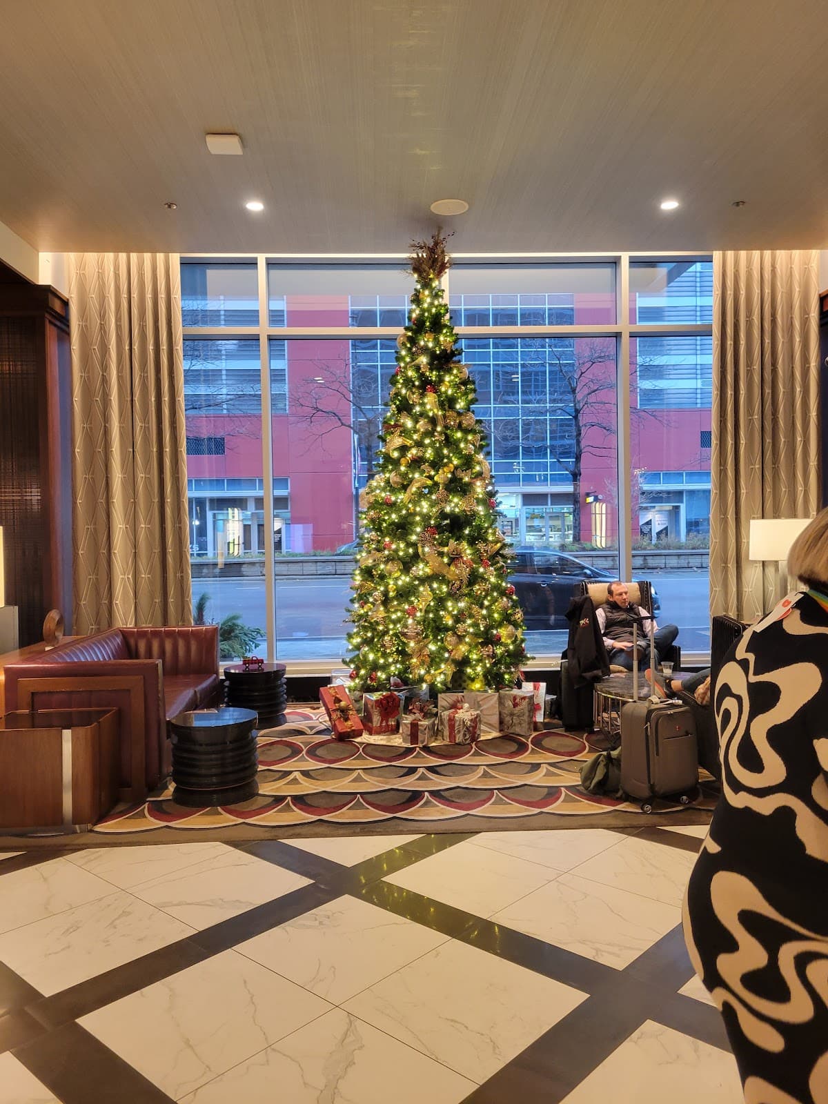 McCormick Square Hotel
