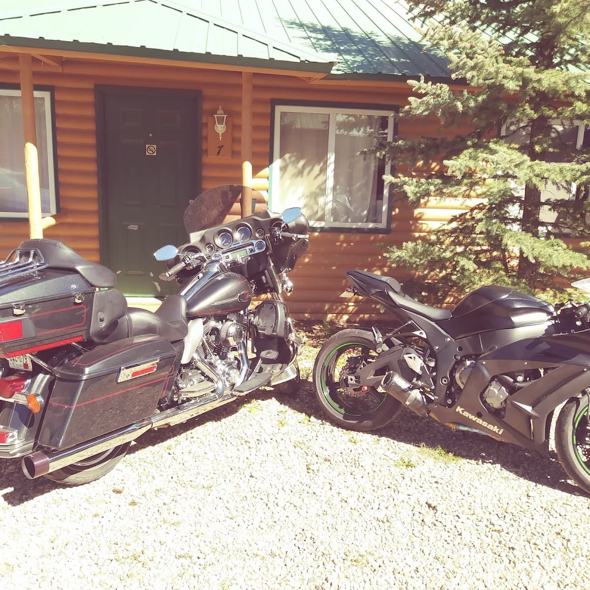 Golden Eagle Lodge (Town of Red River)