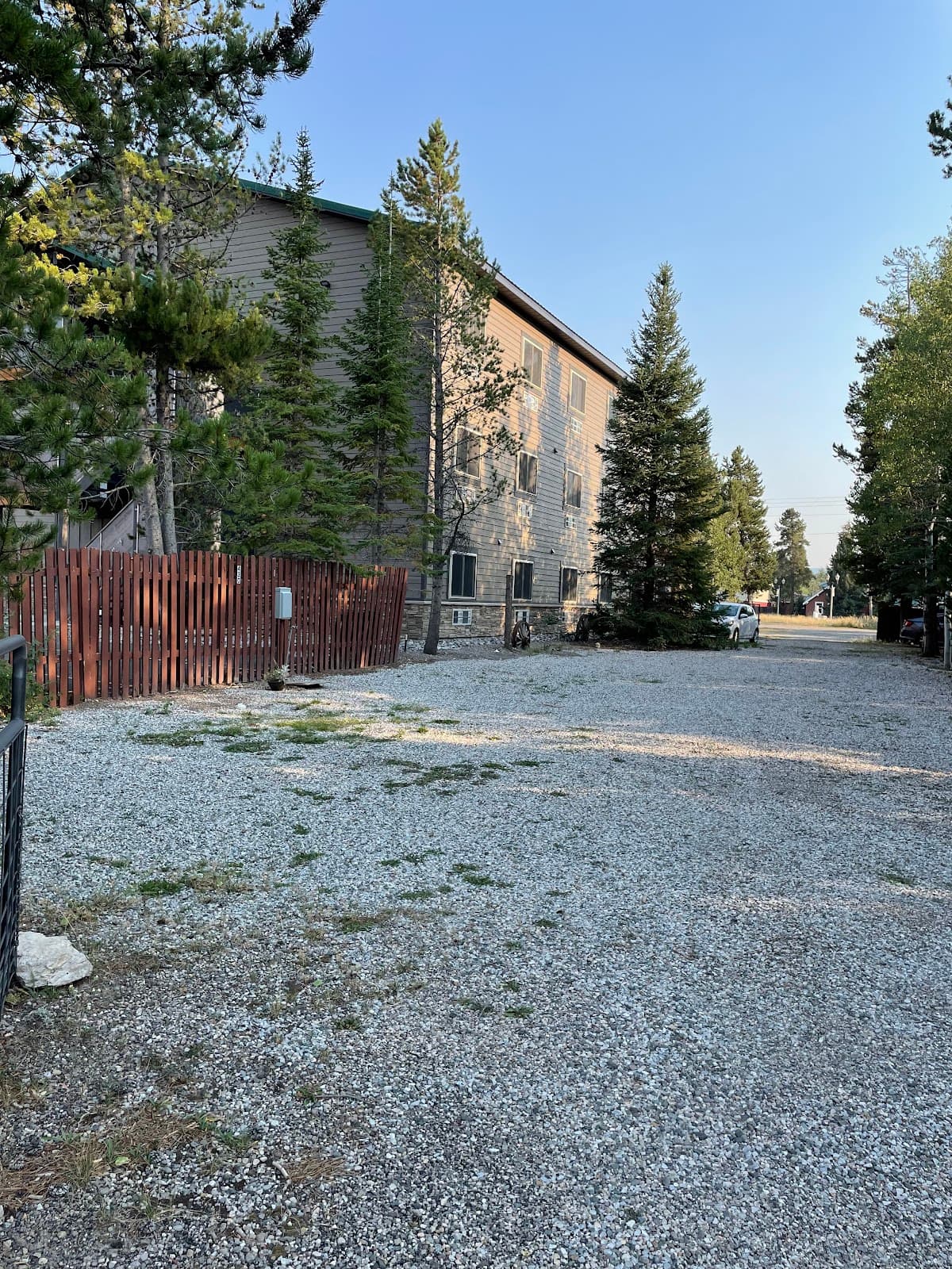 Wagon Wheel Hotel