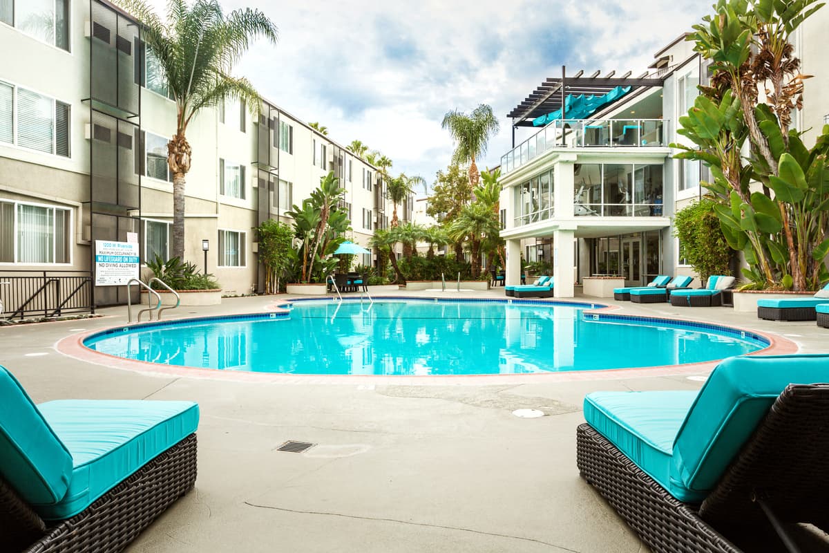 1200 Riverside