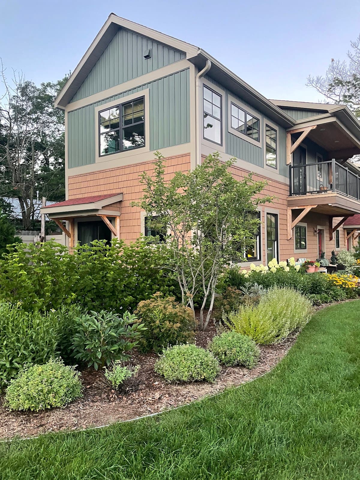 Glen Arbor Bed and Breakfast & Luxury Condos