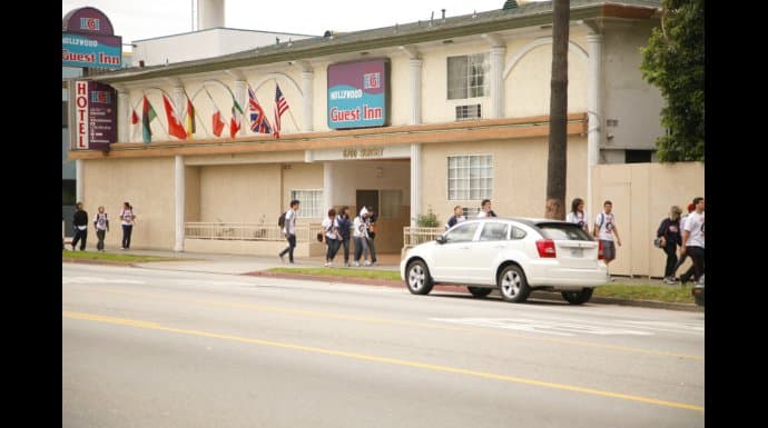 Hollywood Guest Inn