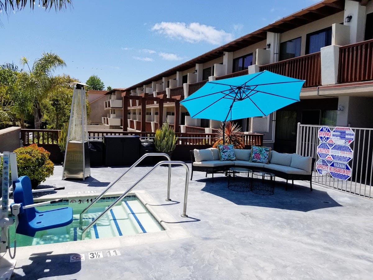 Holiday Inn Express & Suites Solana Beach-del Mar by IHG