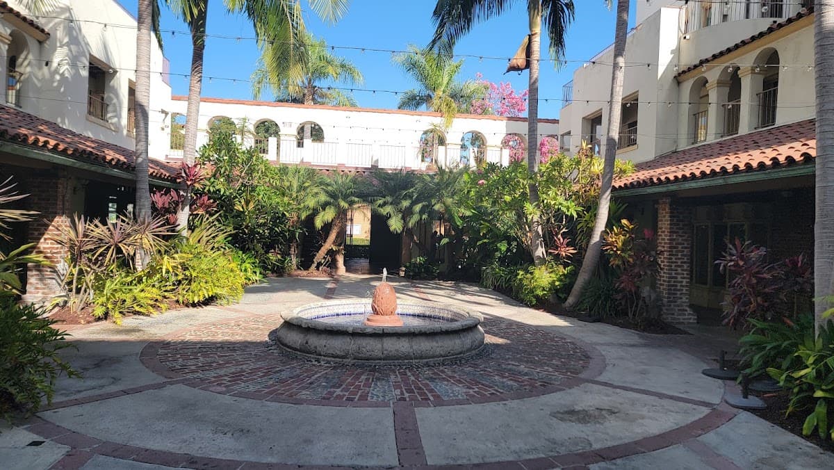 California Hotel