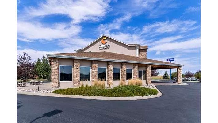 Comfort Inn & Suites Near University of Wyoming