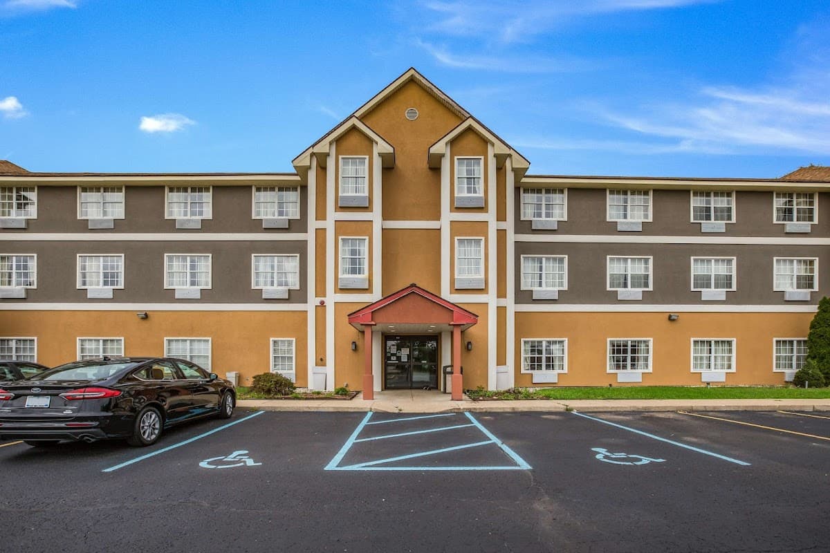 Americas Best Value Inn & Suites Three Rivers