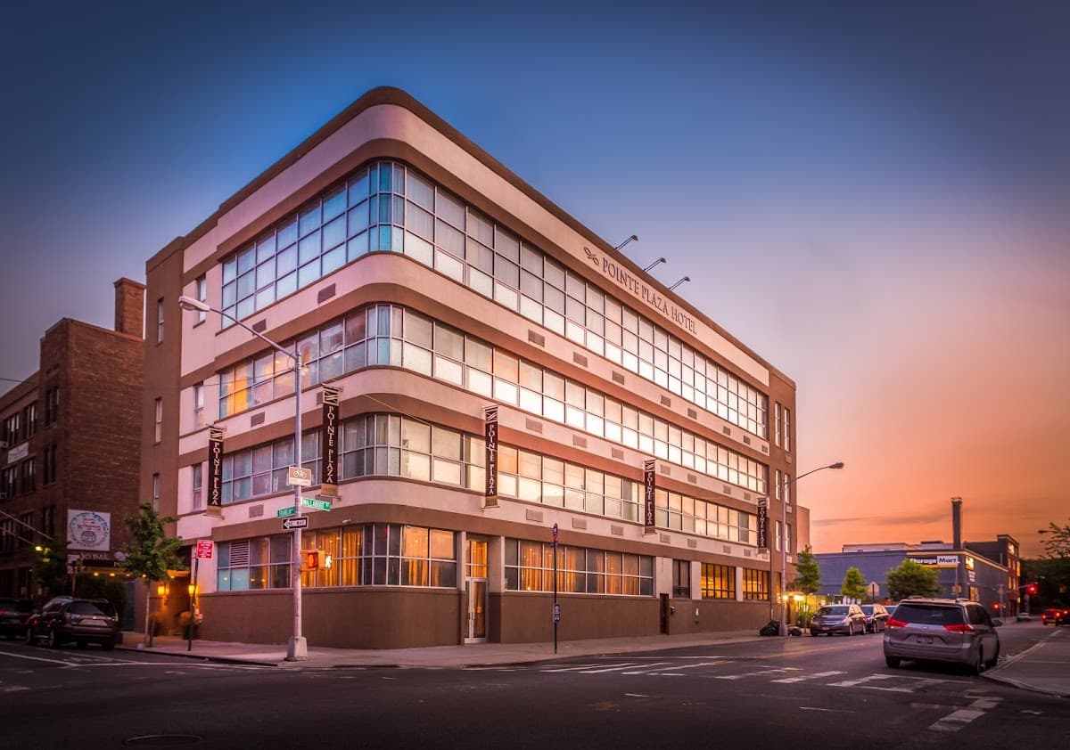 Pointe Plaza Hotel