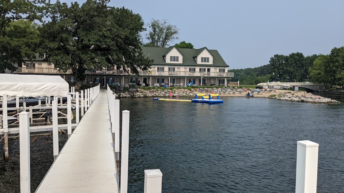 Crescent Beach Resort