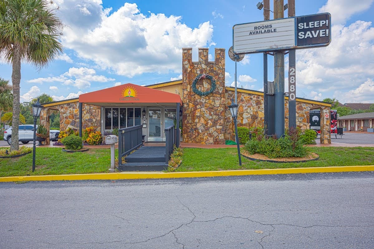 Liberty Inn and Suites Kissimmee near Disney World