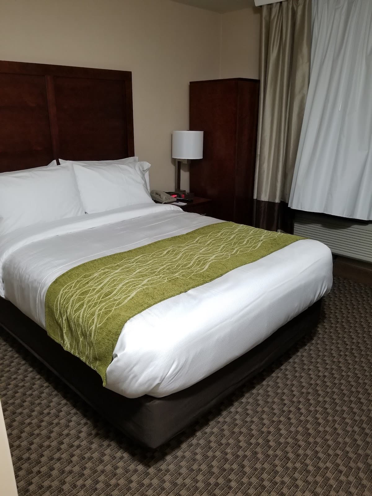 JFK Plaza Hotel