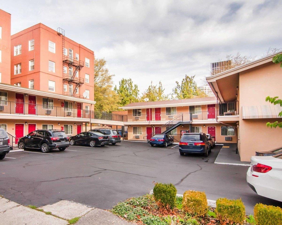 Econo Lodge Portland Downtown