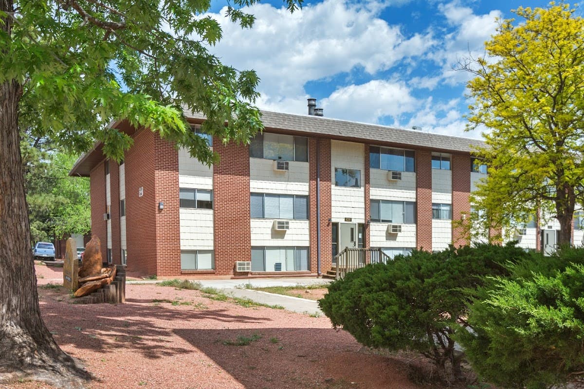 Chestnut Heights Apartments
