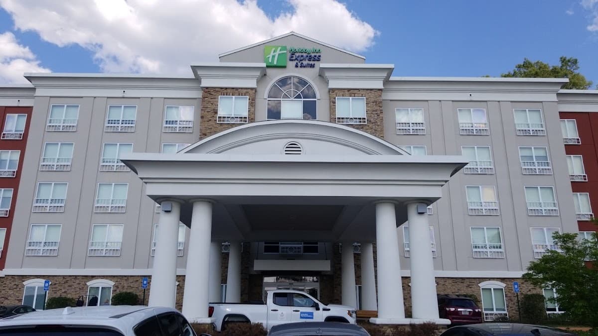 Holiday Inn Express & Suites Columbus - Ft Benning Maingate by IHG