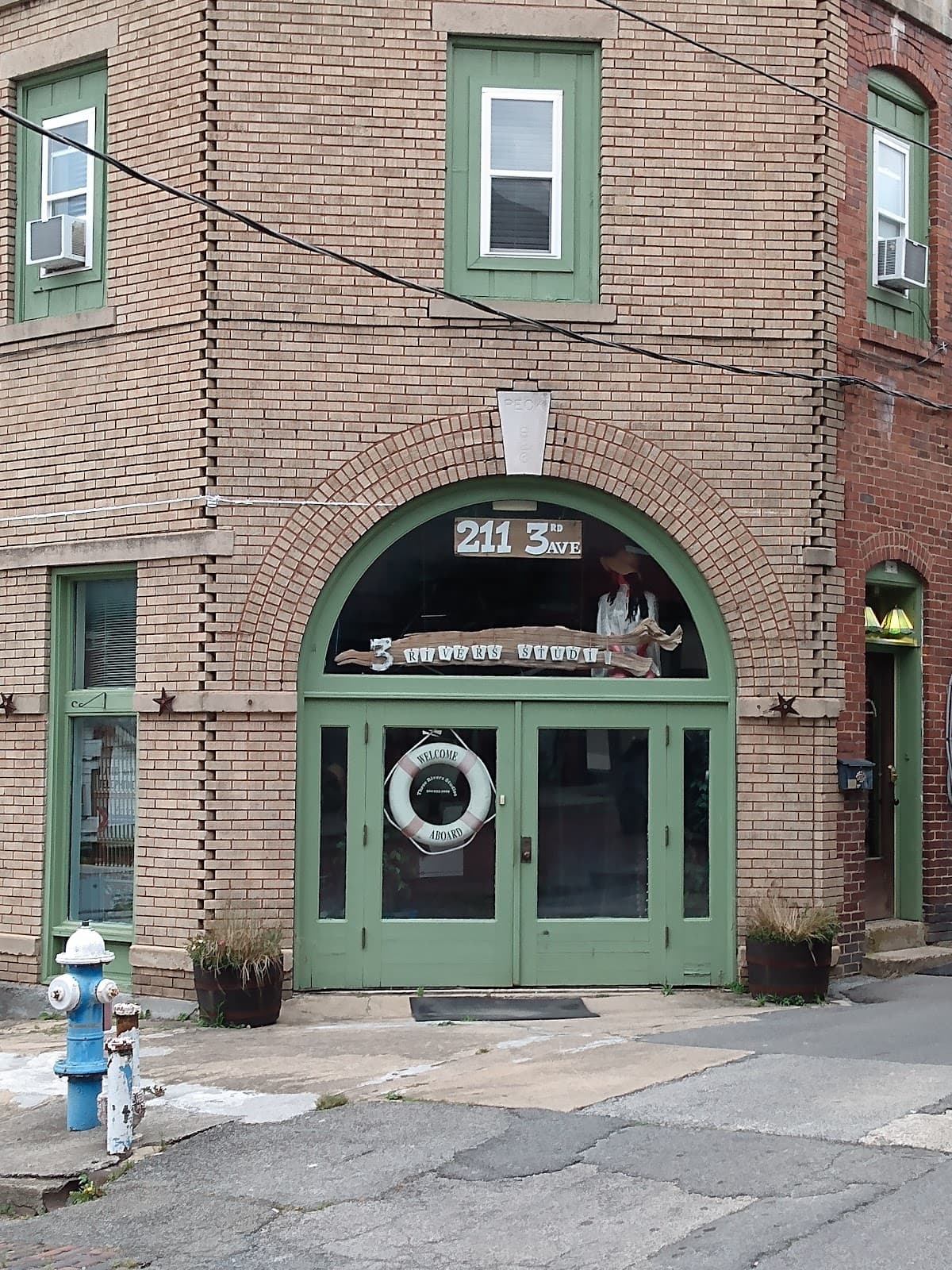 Three Rivers Apartments Extended Stay