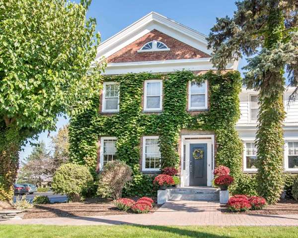 The Century House, an Ascend Collection Hotel