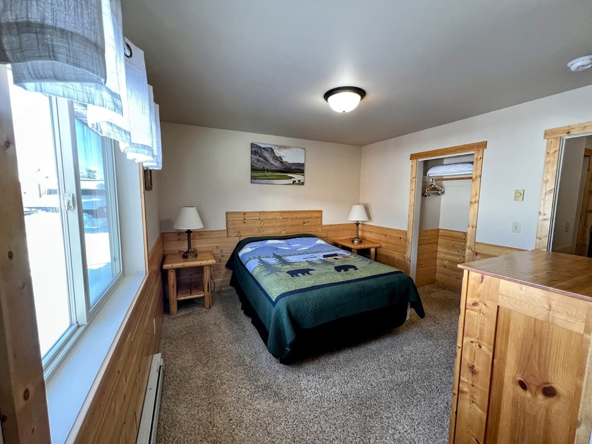 Nez Perce Creek Cabin 122c
