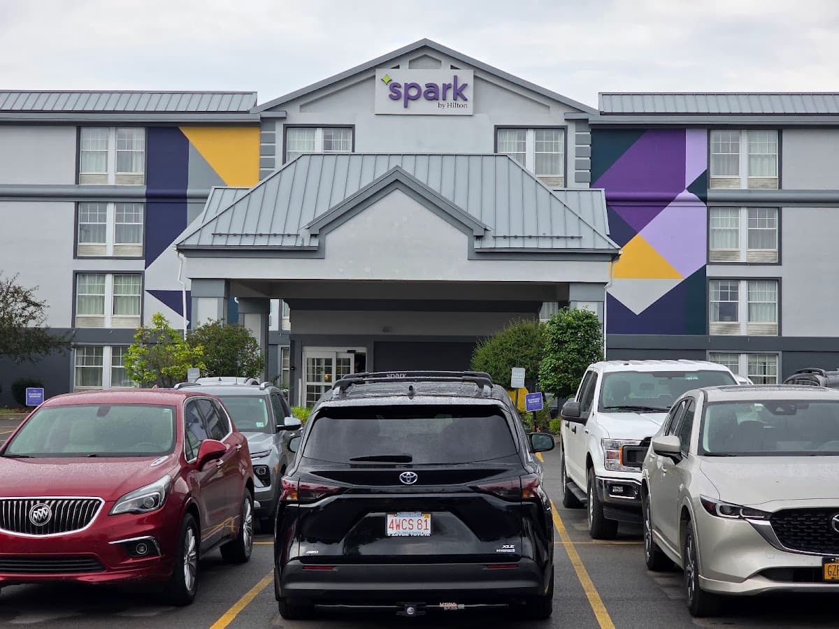 Spark by Hilton Rochester University Area