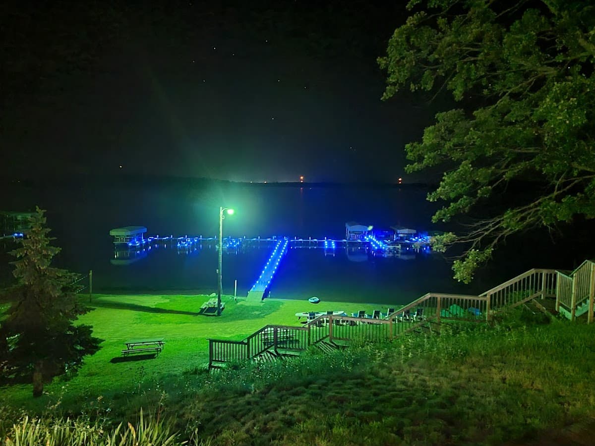 Break on the Lake Resort