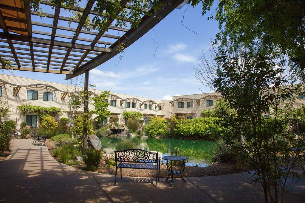 DoubleTree by Hilton Napa Valley American Canyon