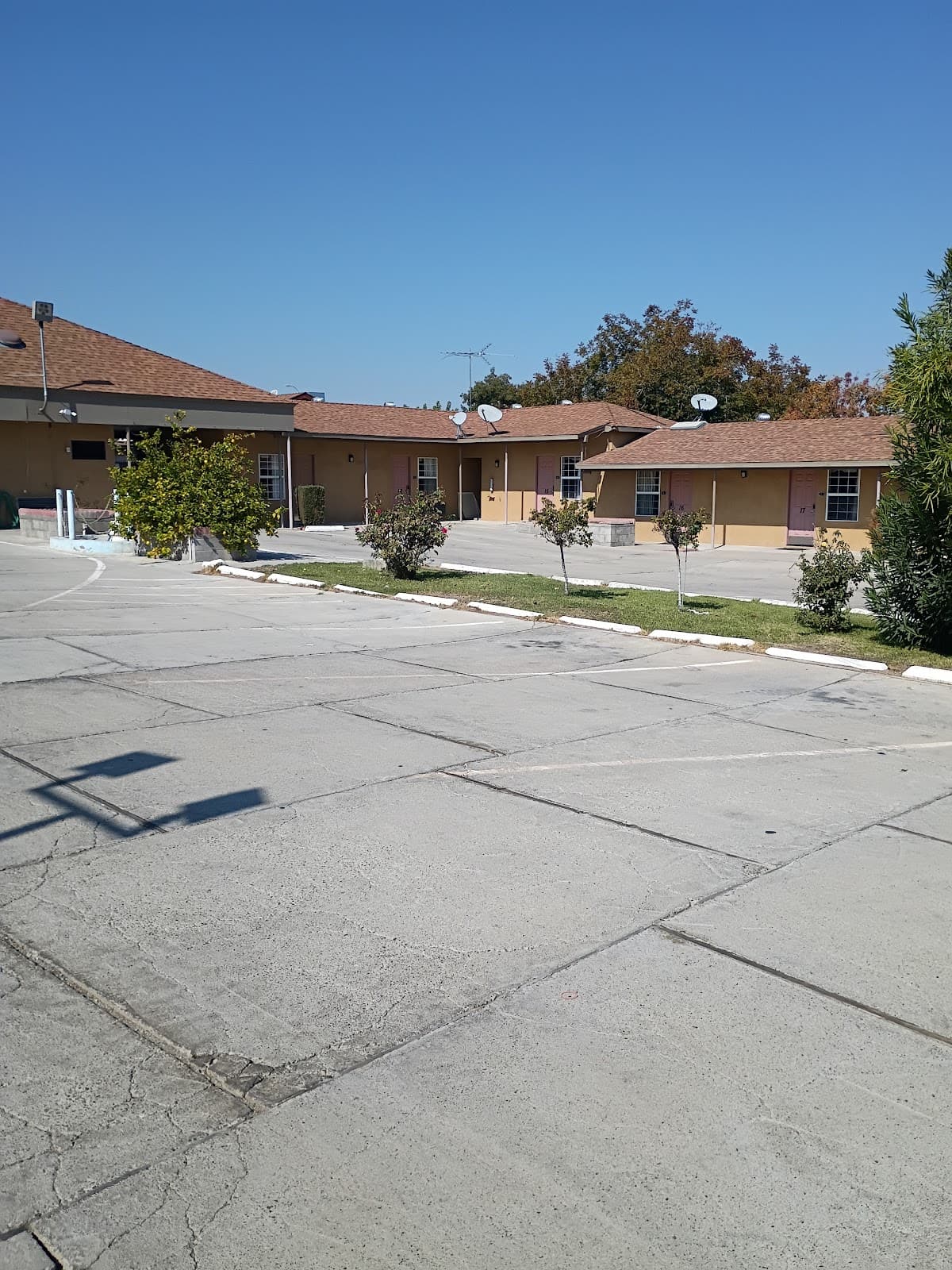 Topper's Motel