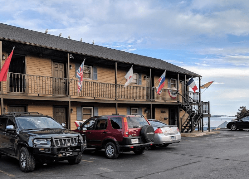 Motel East