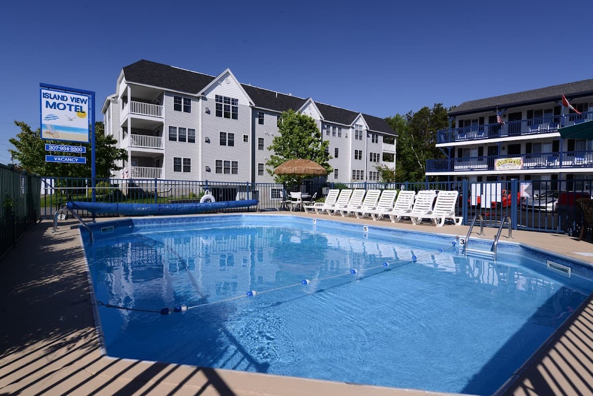 Island View Motel
