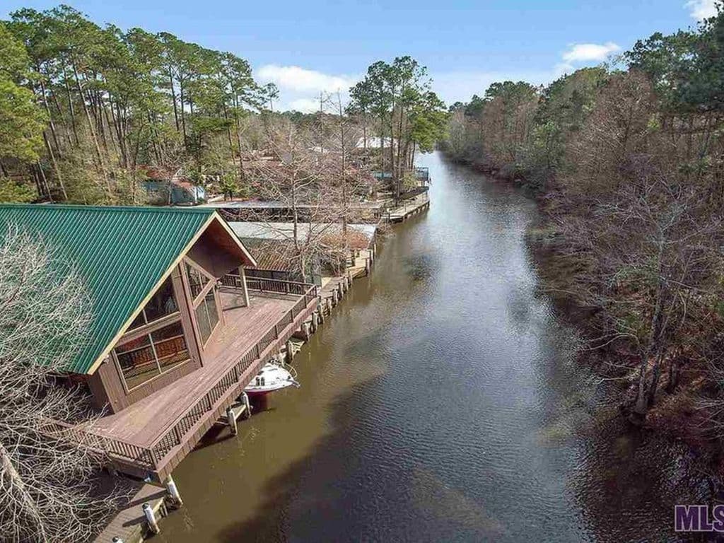Luxury Waterfront Home (Tickfaw River)